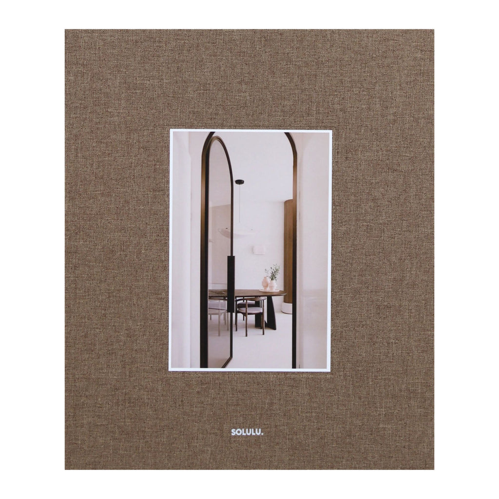 Taupe decoratief opbergboek Solulu Calm Living met linnen cover