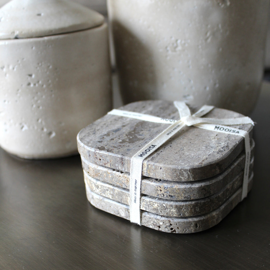 Mooisa Titanium Travertine Onderzetters | set van 4 stuks