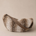 Furry crossbody tas dames met beige bruine Bambi print
